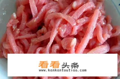 鱼香肉丝的材料是什么？