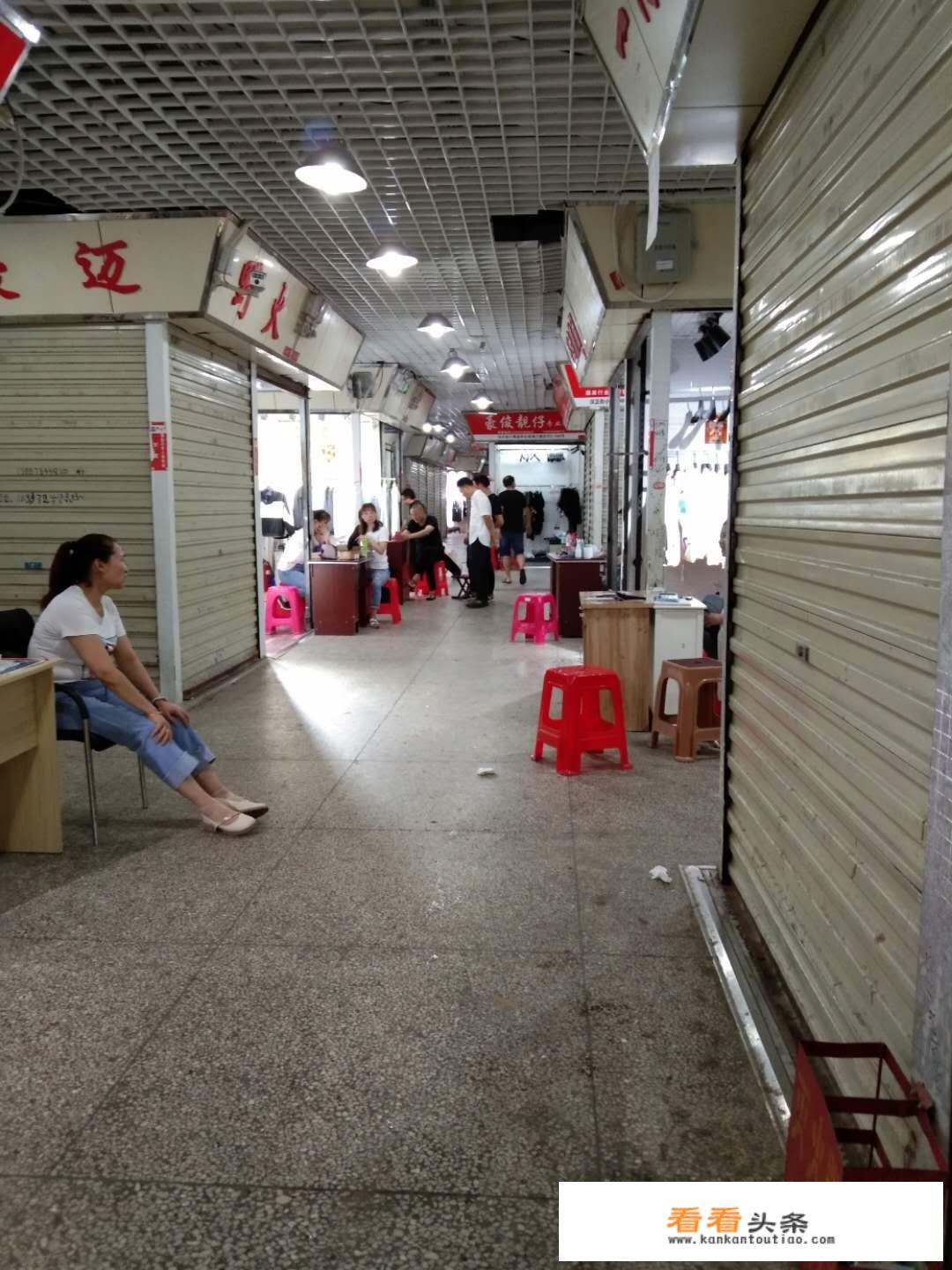 上海哪里有外贸服装批发，要好的，不是七浦路那种？