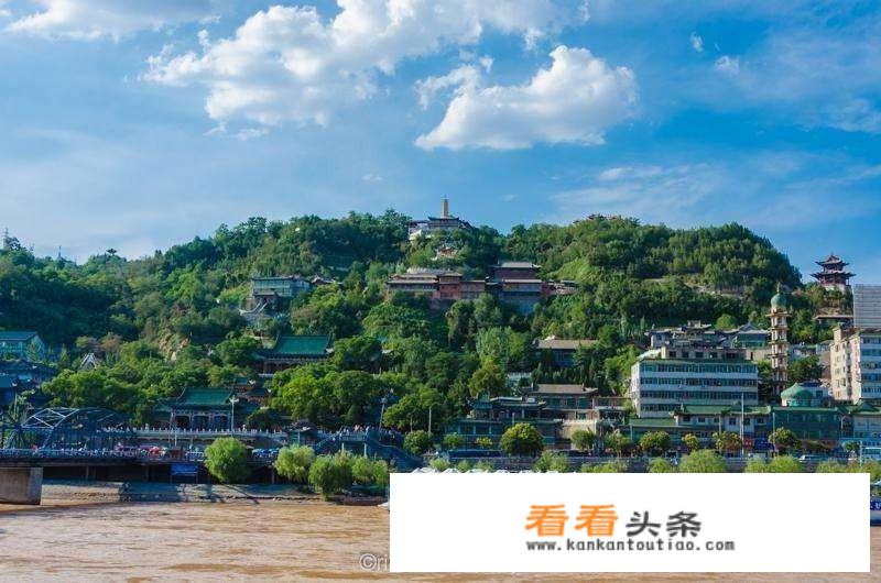 甘肃沙漠十大景点？