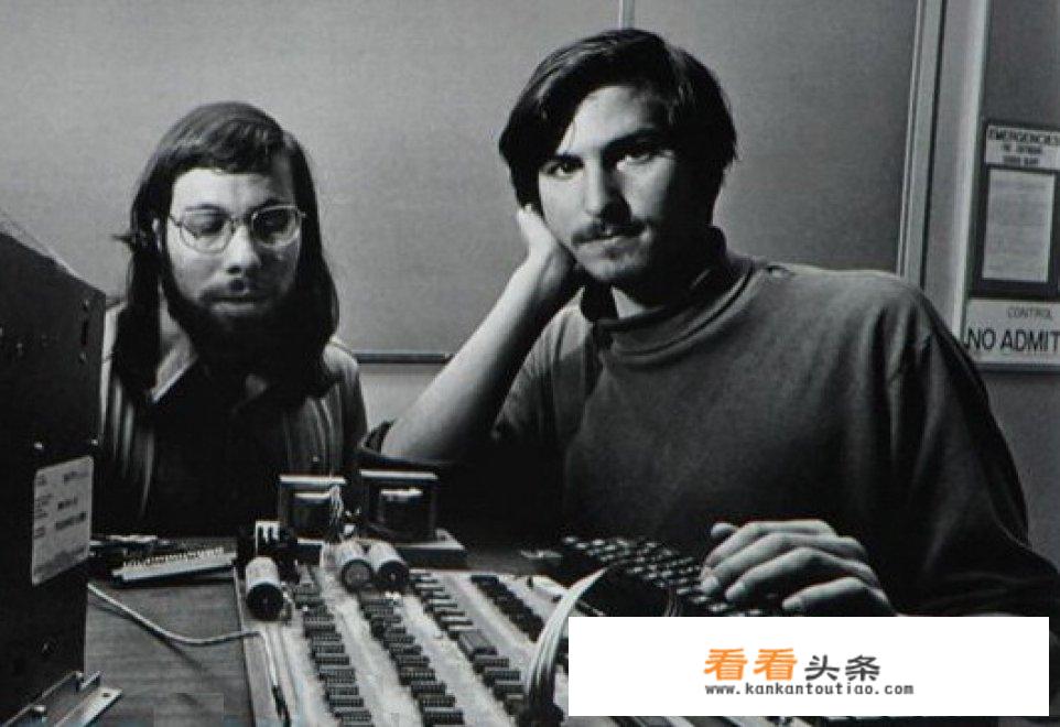 一口气读完乔布斯传需要多久？