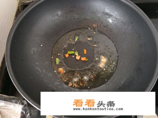 不放肉的干锅包菜做法？