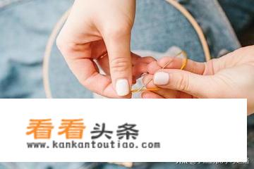 衣服上绣花怎么绣法？