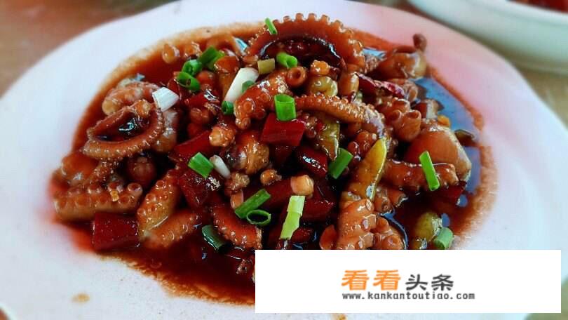 红烧墨鱼花做法？