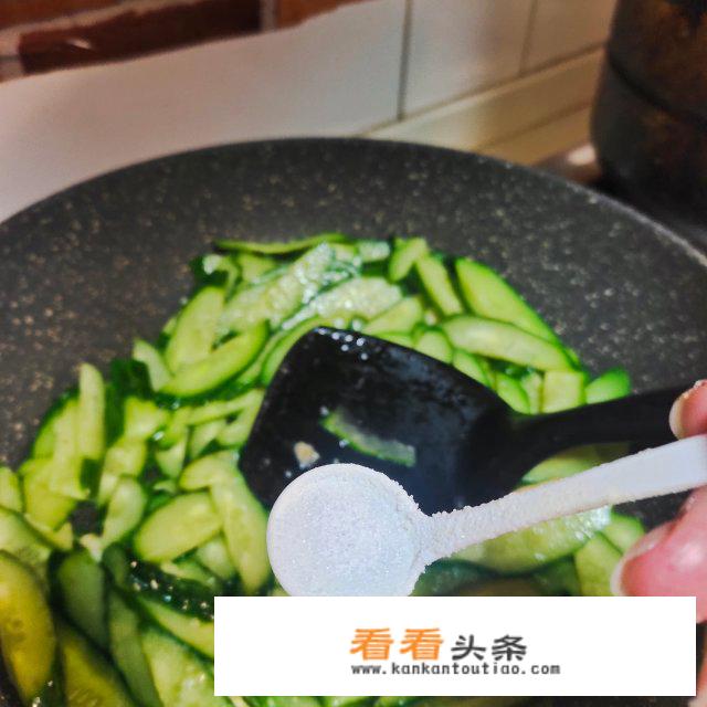 清炒黄瓜的家常做法？