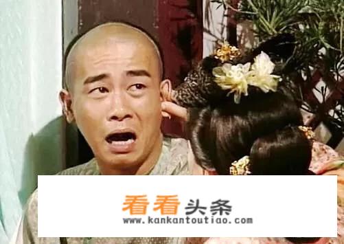 韦小宝从一个小混混做到鹿鼎公，他的身世有什么特别之处？