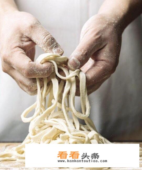 乌冬面是什么做的啊？