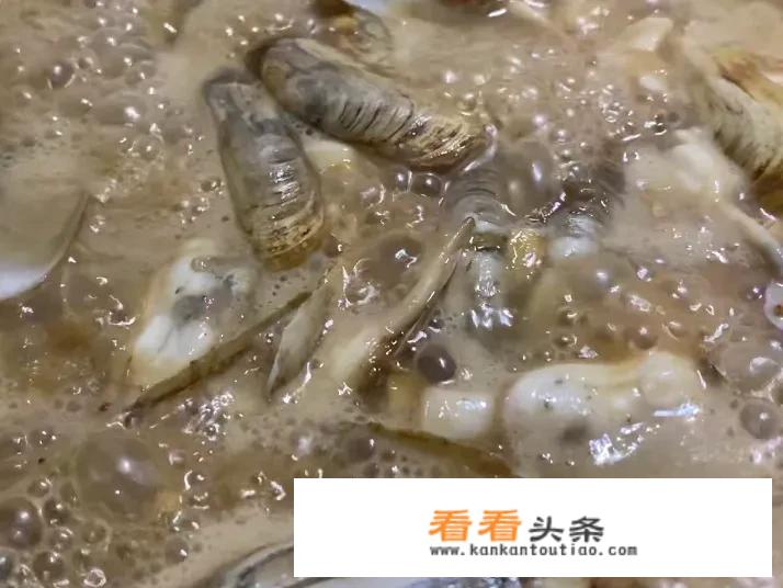 蛏子如何清洗最干净？蛏子的清洗方法？