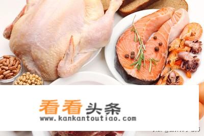 如果每天合理控制饮食加上跑步和游泳一个月可以瘦多少斤？