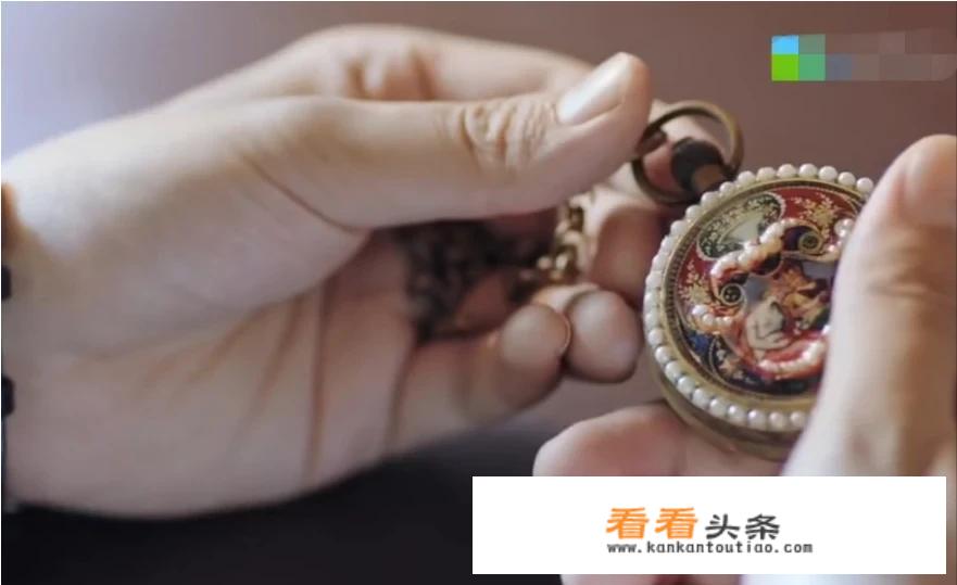 漆黑的魅影找小赤小绿秘密基地教程？