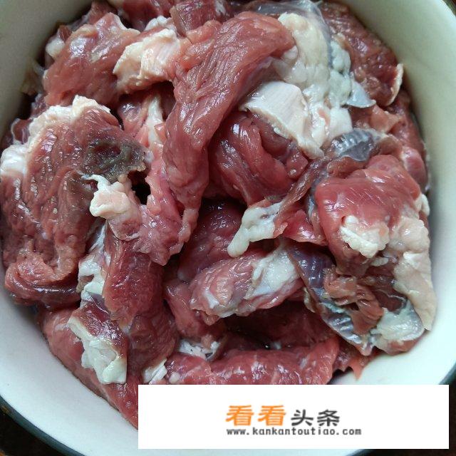 凉拌牛肉怎么拌会好吃？