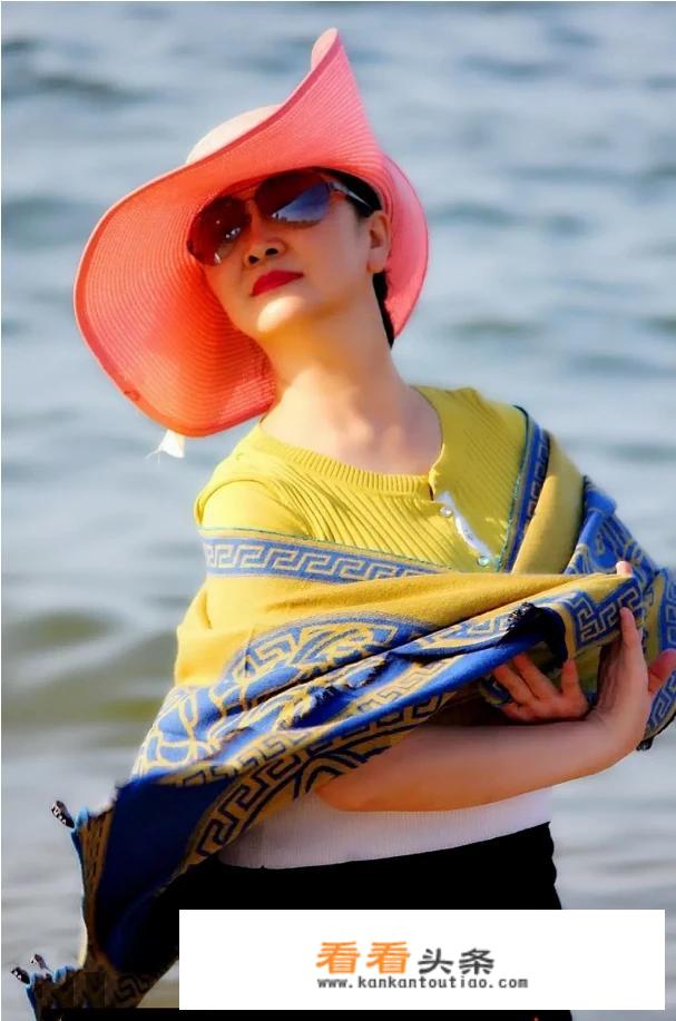 如何拍摄出夏日海边美女照？