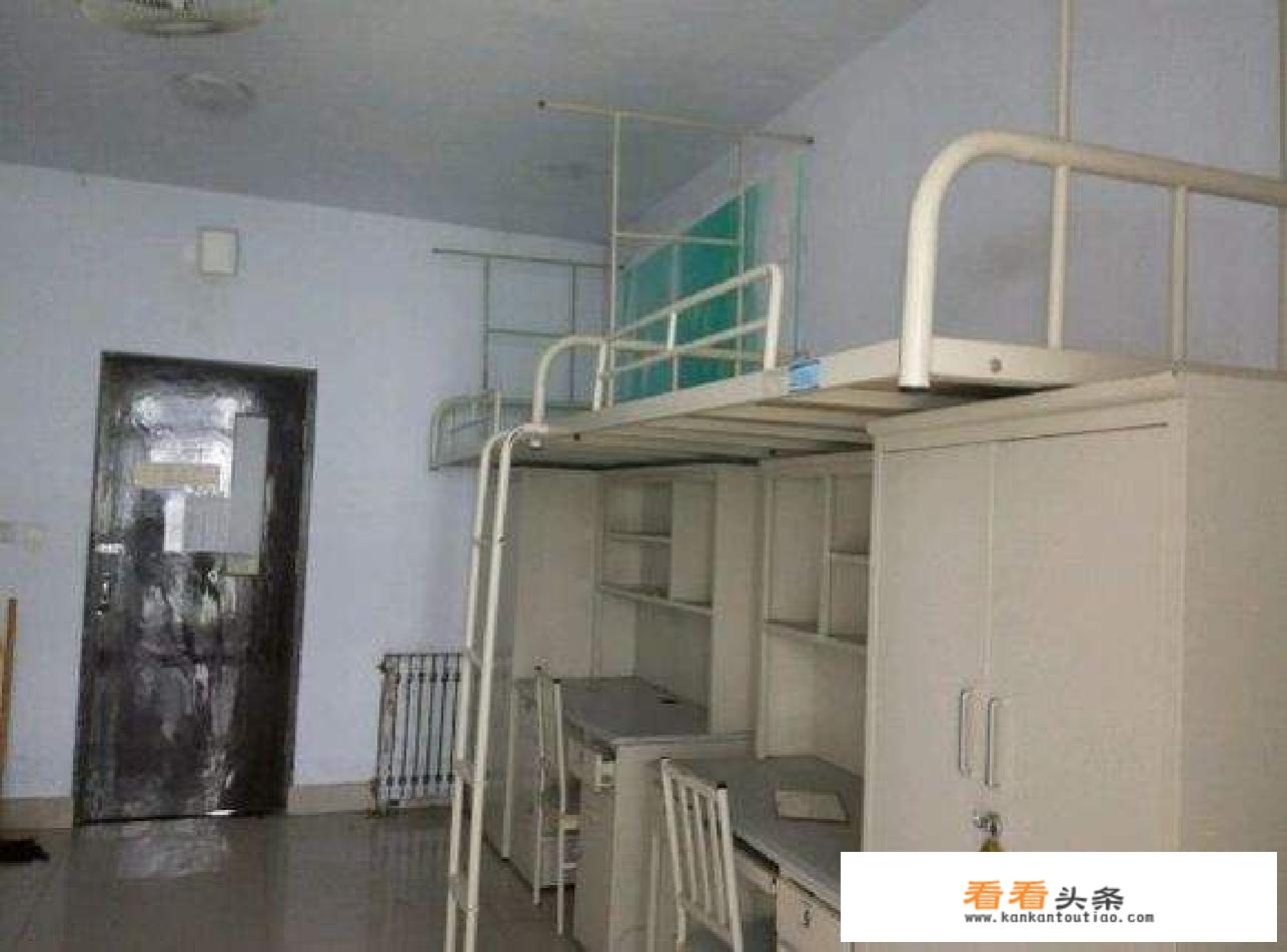 临沂大学旅游管理是哪个学院的？