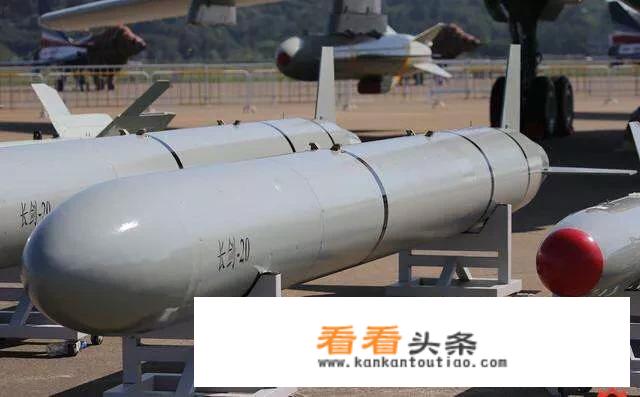 鹰击、战斧、长剑、三叉戟，这算不算最霸气的武器名字？