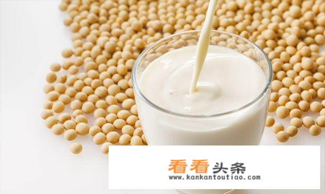 女性常喝豆浆能丰胸吗？