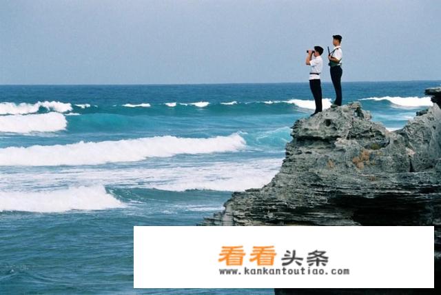 南沙群岛西沙群岛面积？