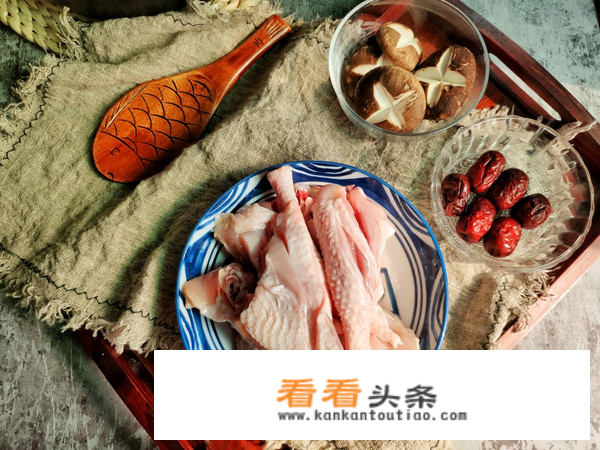 鲜香菇炖鸡做法？