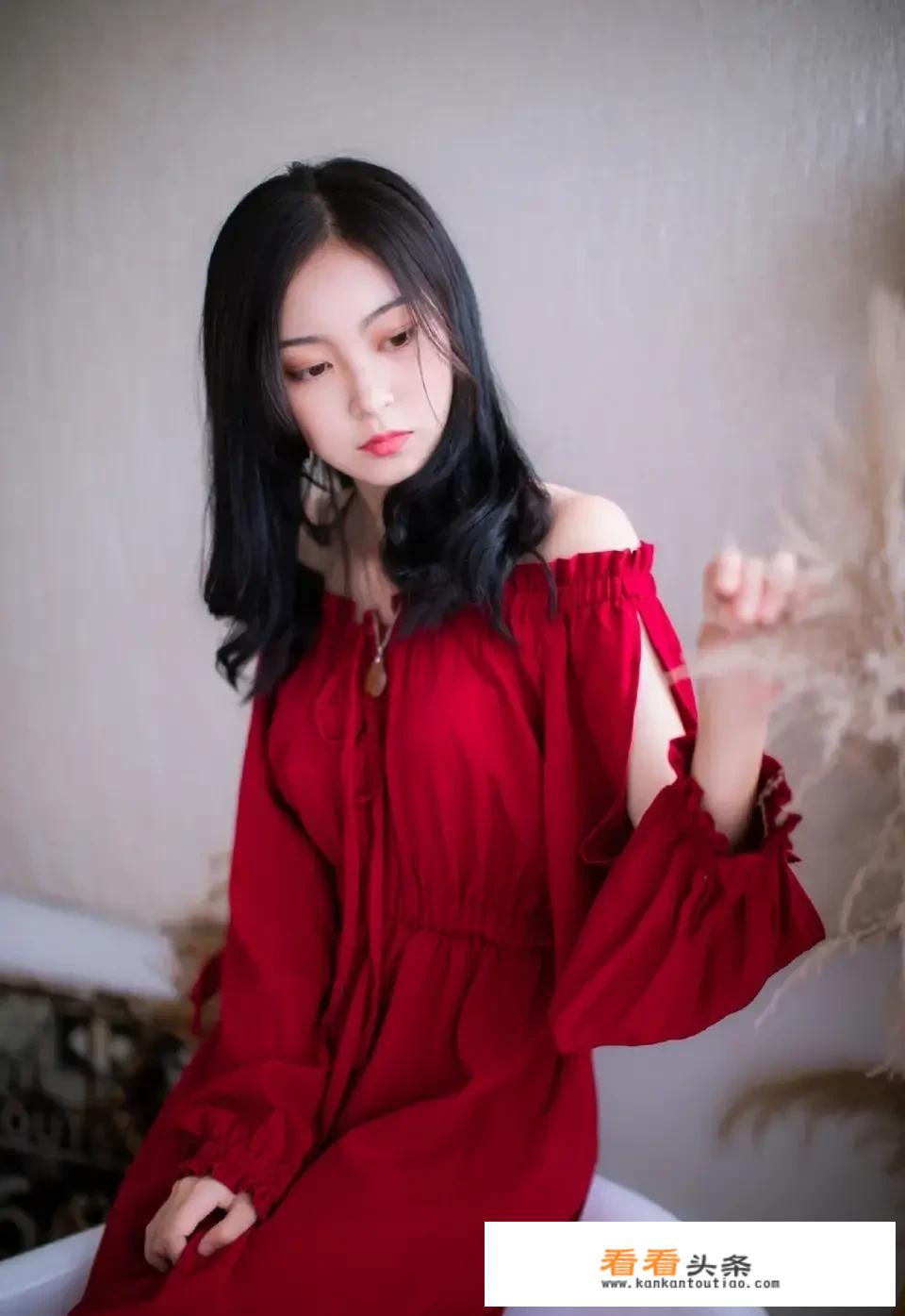 如果老公对以前的暗恋对象念念不忘，你会怎么办?结婚十几年，暗恋对象的每条朋友圈必须点赞？