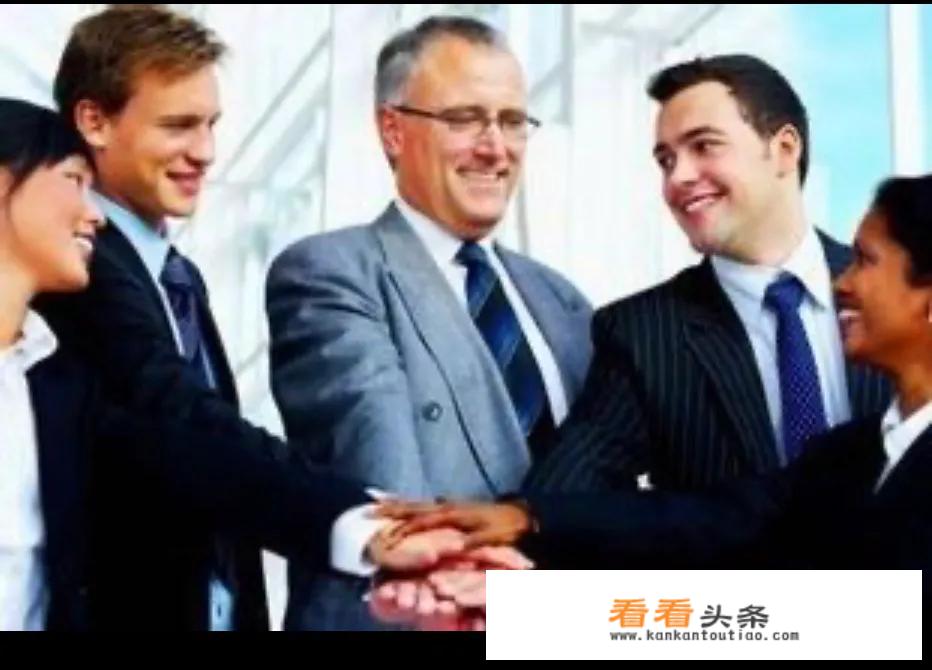 一个关爱老人的志愿者队名？