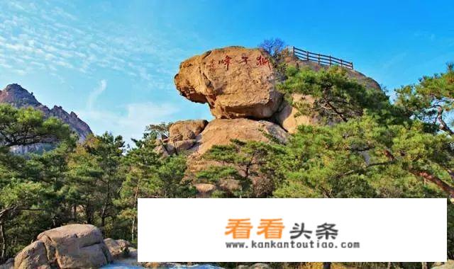 崂山哪个景区的自然风景最好？如何安排游览路线和住宿？
