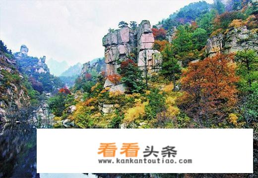 崂山哪个景区的自然风景最好？如何安排游览路线和住宿？