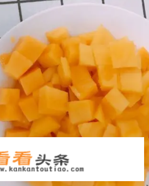 芒果果冻白凉粉做法？