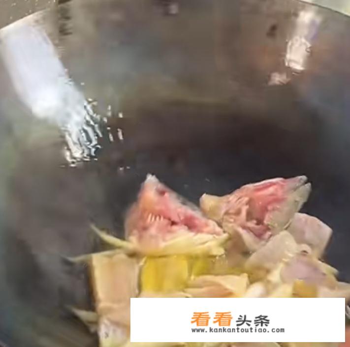 酸菜鱼怎么做的？