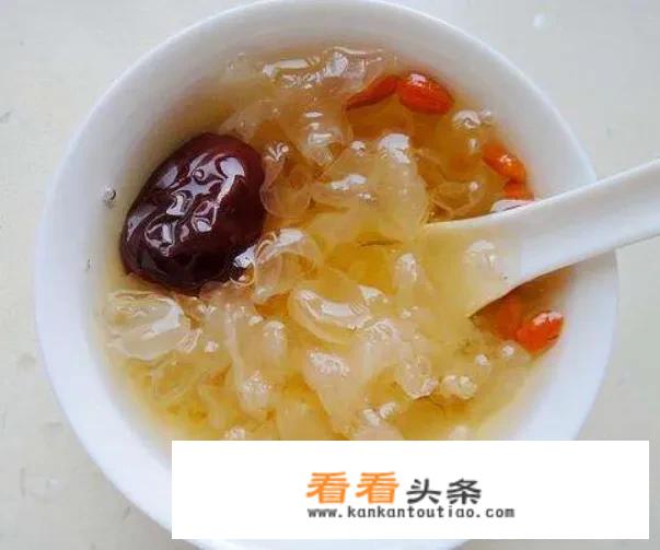 如何自己做美容养颜汤？
