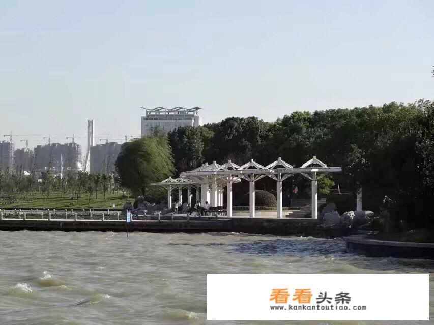 朋友拍风景给你怎么回复？