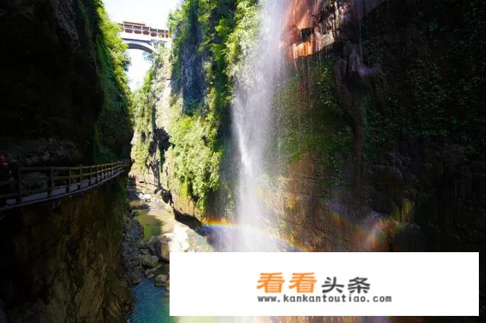去恩施旅游需要带哪些东西？