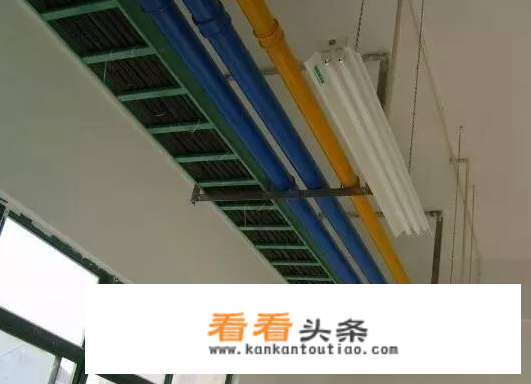 电缆桥架盖板安装规范标准？