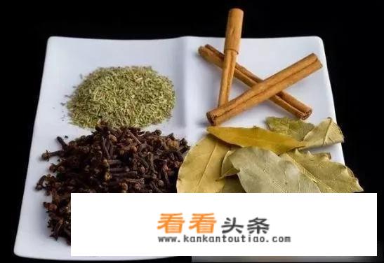 卤水放多少干香茅草？