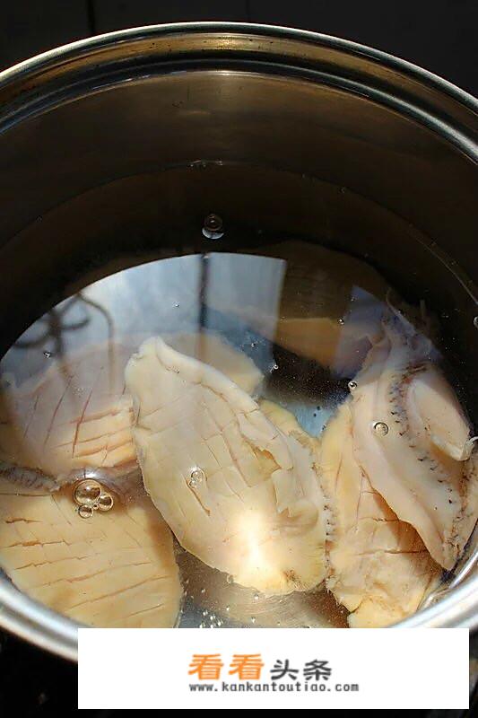 鲍鱼煲汤更佳搭配？