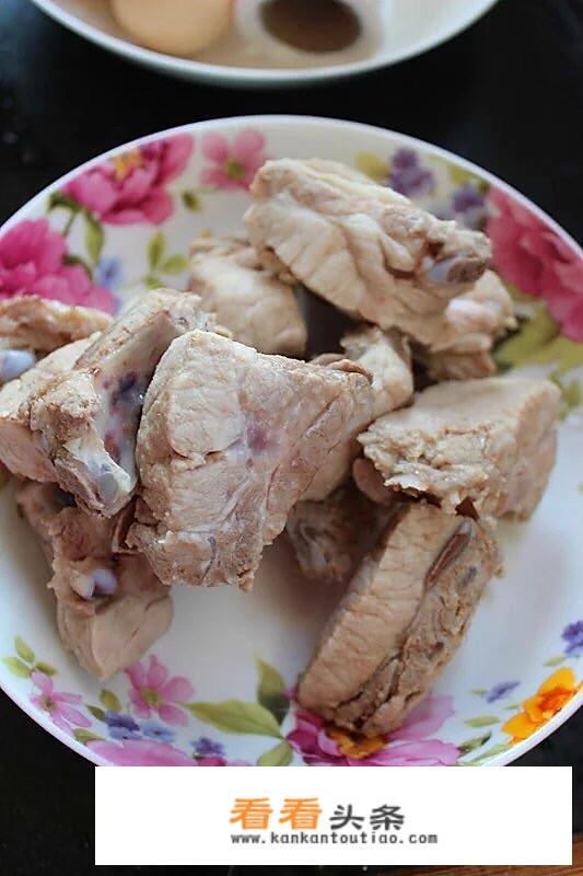 鲍鱼煲汤更佳搭配？