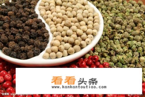炒菜时放胡椒会起什么作用？怎样使用口感才更好？
