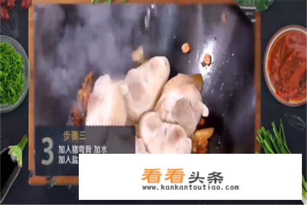 家常酱猪蹄怎么做？