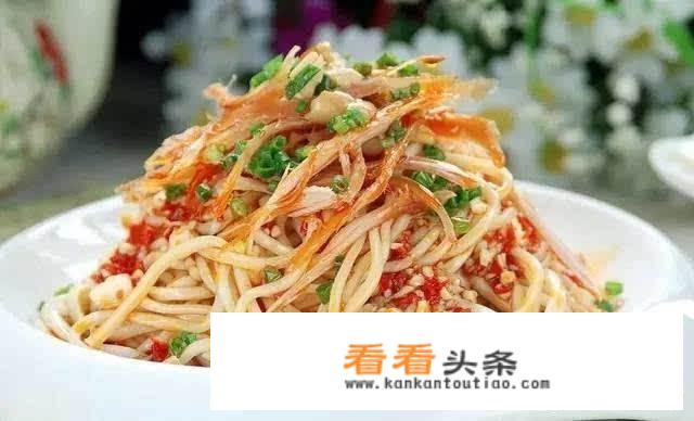 炎炎夏日，怎么做美味好吃的凉面？