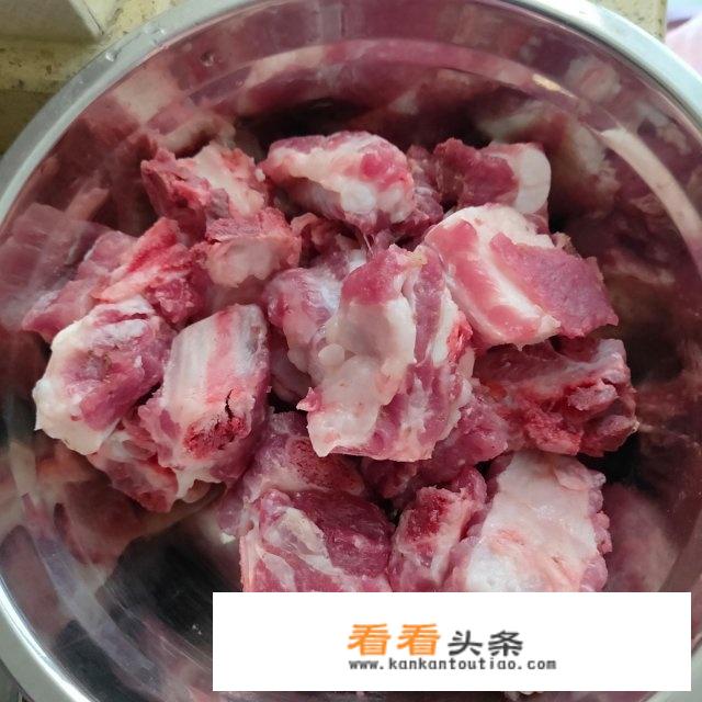 老饭骨蒜香排骨最正宗的做法？