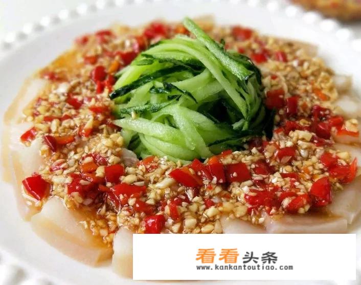 现在天气热了，你们会做凉菜吃吗？都做哪些凉菜呢？