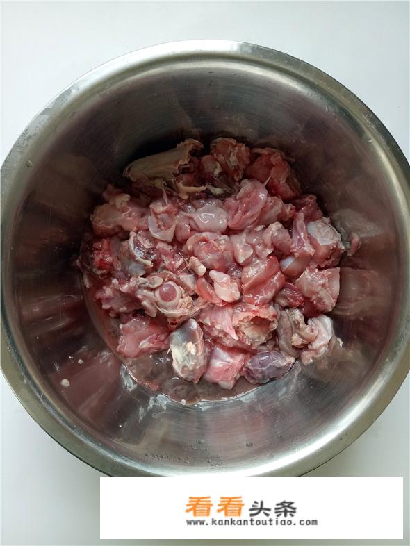 的做法，爆炒兔子肉怎么做好吃，爆炒兔子肉的家常做法？