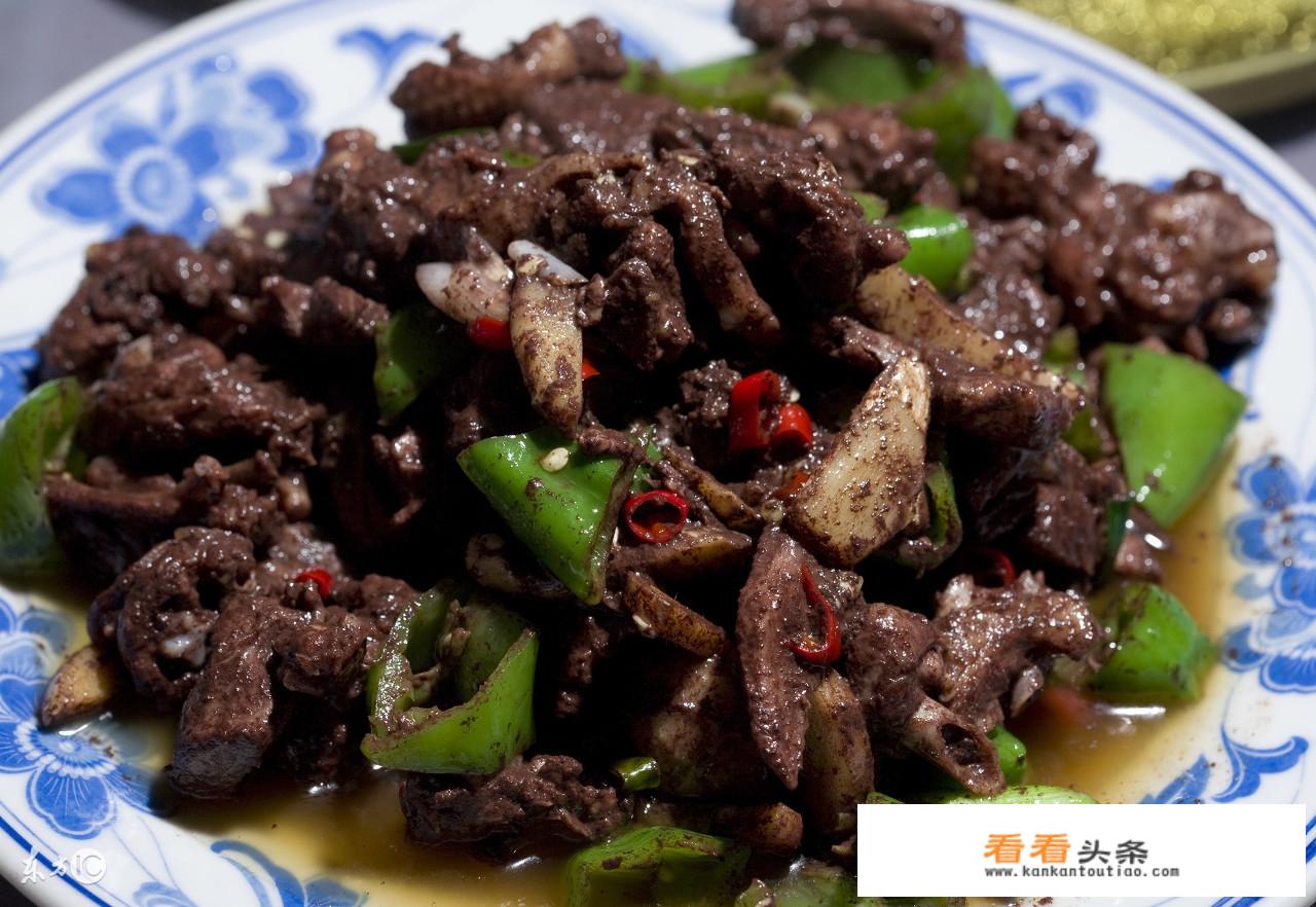 婴儿可以吃鸡血鸭血吗？