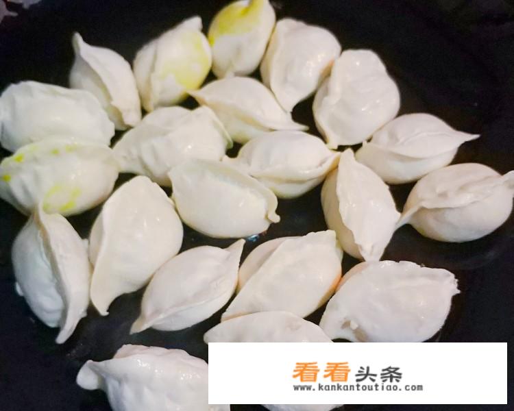速冻饺子煎饺最正宗的做法？