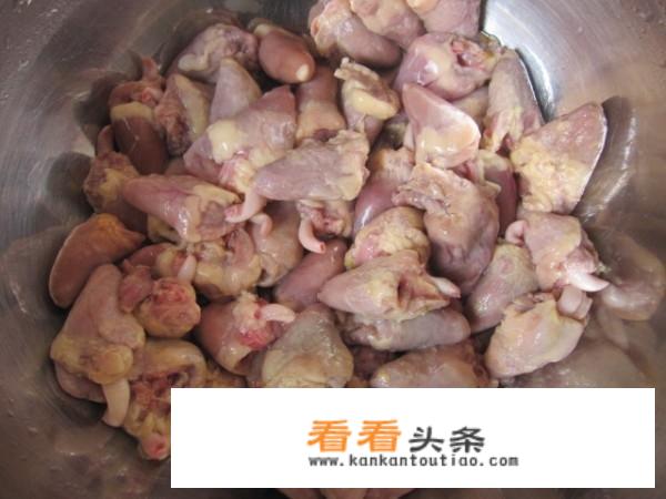 青椒炒鸡心的家常做法？