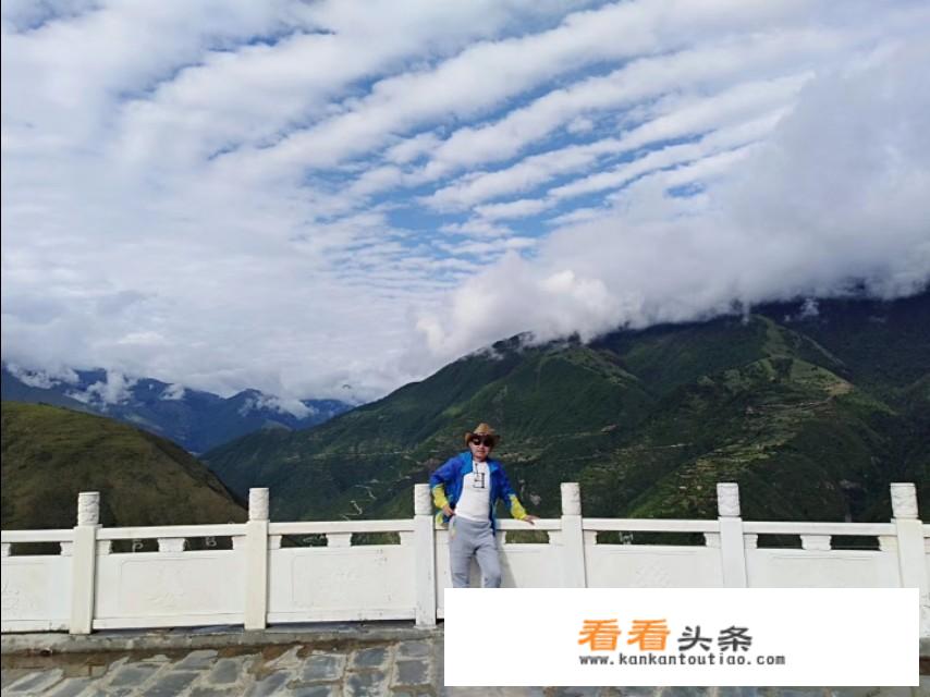 热爱喝茶旅游健身偶尔喝酒的文案？