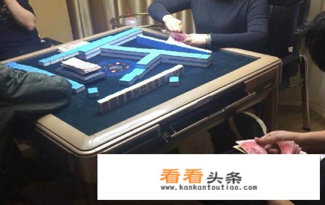 妻子当着朋友们的面辱骂丈夫，这样的妻子还能要吗？