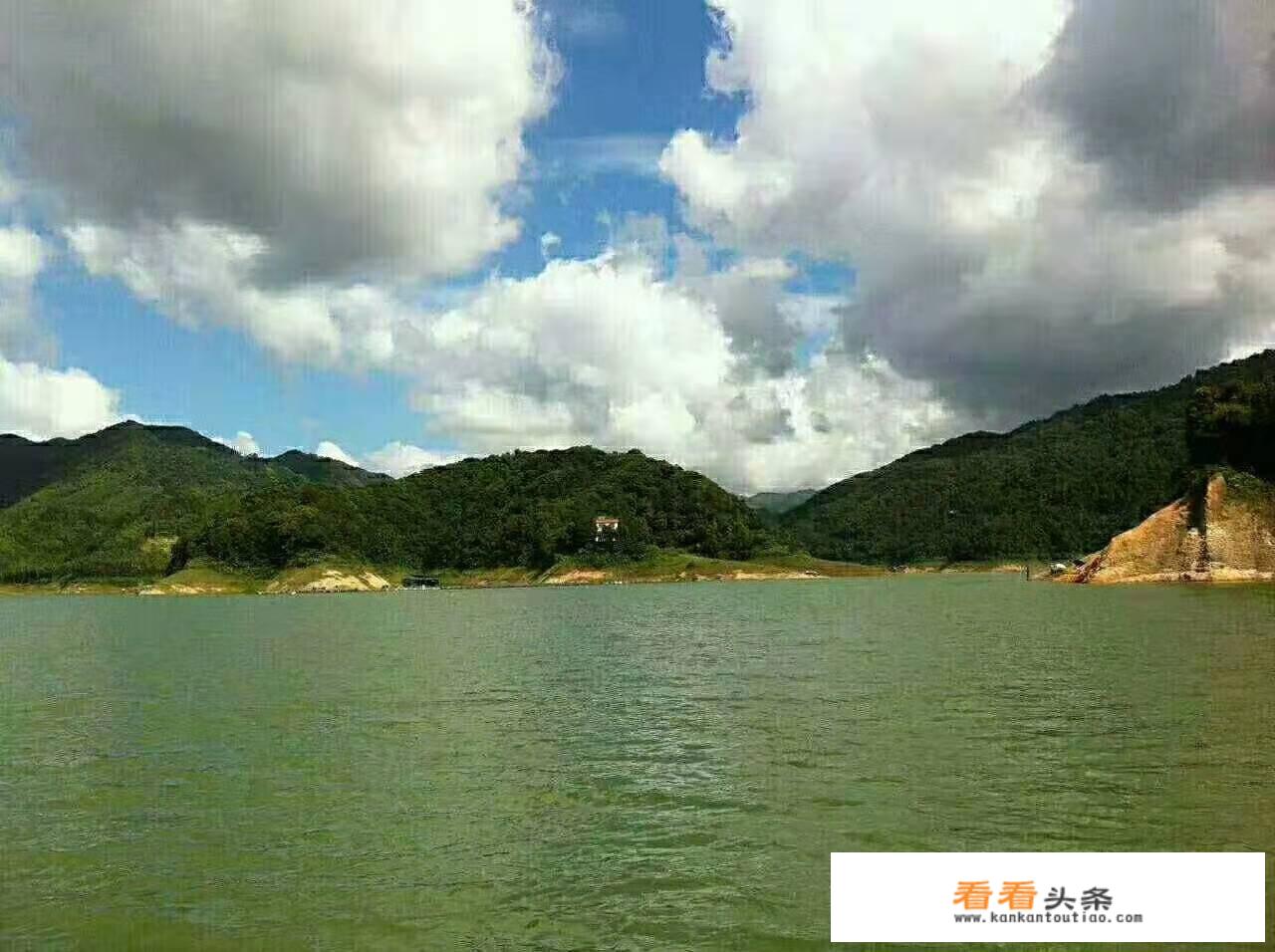 漳州市区周边有一片1800亩水库要如何投资经营？