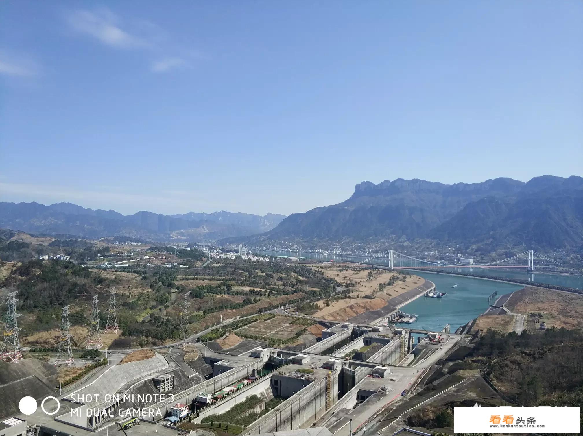 在宜昌看三峡大坝的时候该怎么坐船？