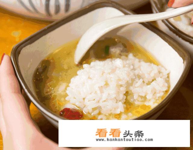 感冒发烧能吃韭菜吗？