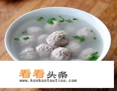 汆丸子的非常好吃的简单家常做法？