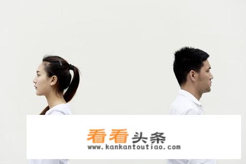 父母明天结婚30周年（珍珠婚）纪念日。希望帮我做一首藏头诗。万分感谢。父亲名字，王恩林，母亲，王义？