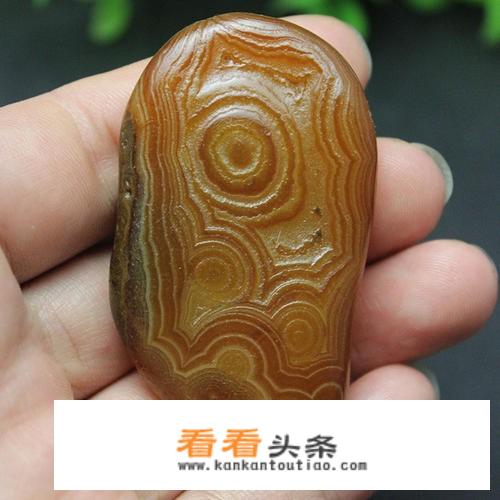 世界上最贵的缠丝玛瑙？